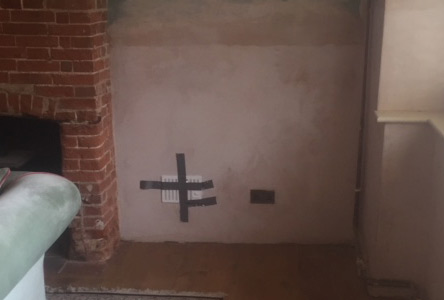 Traditional experienced lime plasterer